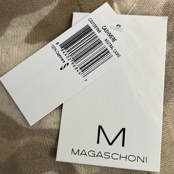 Magaschoni Camo Open Front Long Cashmere cardigan. - Picture 4 of 4